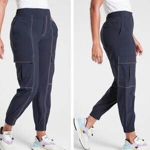 Athleta Chelsea Utility Jogger in Navy / White Cargo Pants Contrast Stitch Sz 0